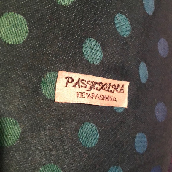 Rainbow Pashmina - Picture 5 of 8